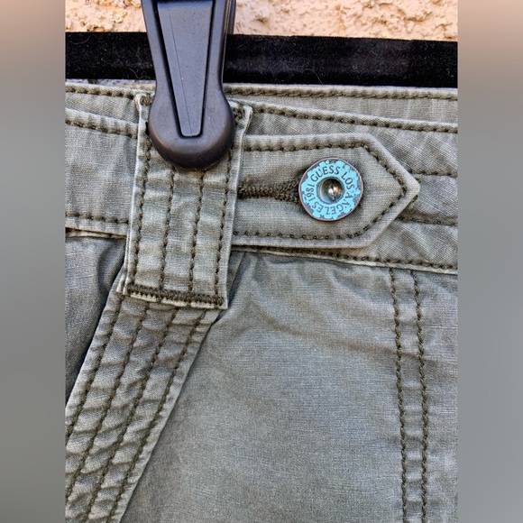 NWT Guess Olive Green Cargo Jogger Pant - Picture 4 of 9